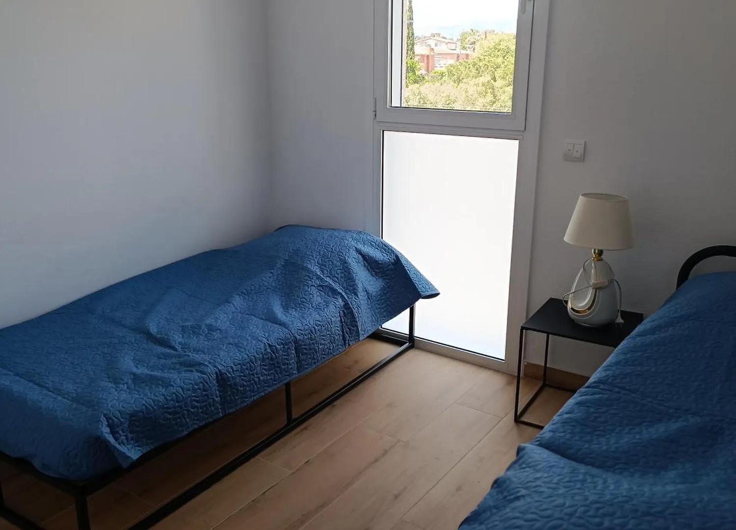 Appartement Lumineux Piscine Plage 250M Centre Ville Grande Terrasse Portaventura Cambrils Apartment